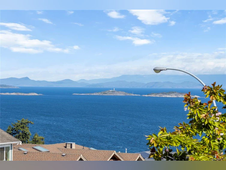 6395 Groveland Drive, Nanaimo, BC, V9V 1P5 - 40