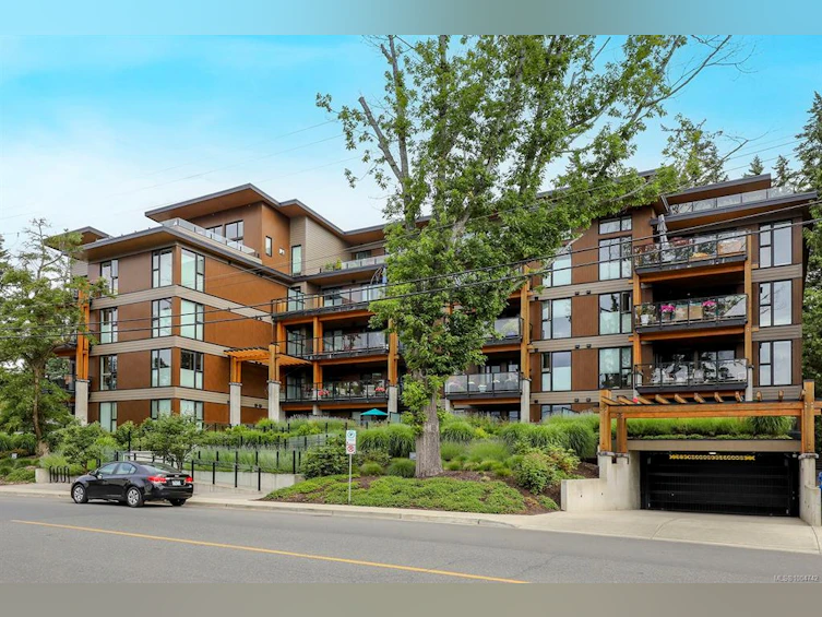 109-1700 Balmoral Avenue, Comox, BC, V9M 2N1 - 4