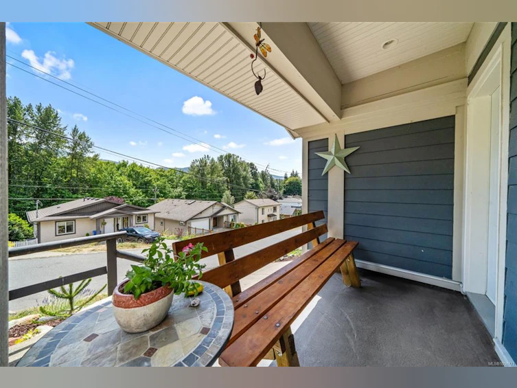 290 Carnell Drive, Lake Cowichan, BC, V0R 2G0 - 3