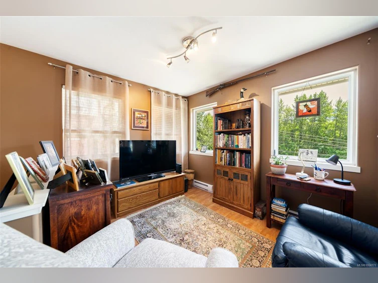 290 Carnell Drive, Lake Cowichan, BC, V0R 2G0 - 7