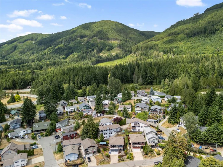 290 Carnell Drive, Lake Cowichan, BC, V0R 2G0 - 42