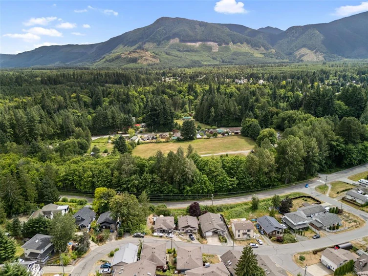 290 Carnell Drive, Lake Cowichan, BC, V0R 2G0 - 40