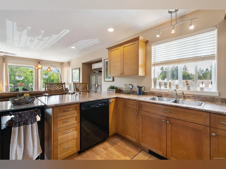 290 Carnell Drive, Lake Cowichan, BC, V0R 2G0 - 14