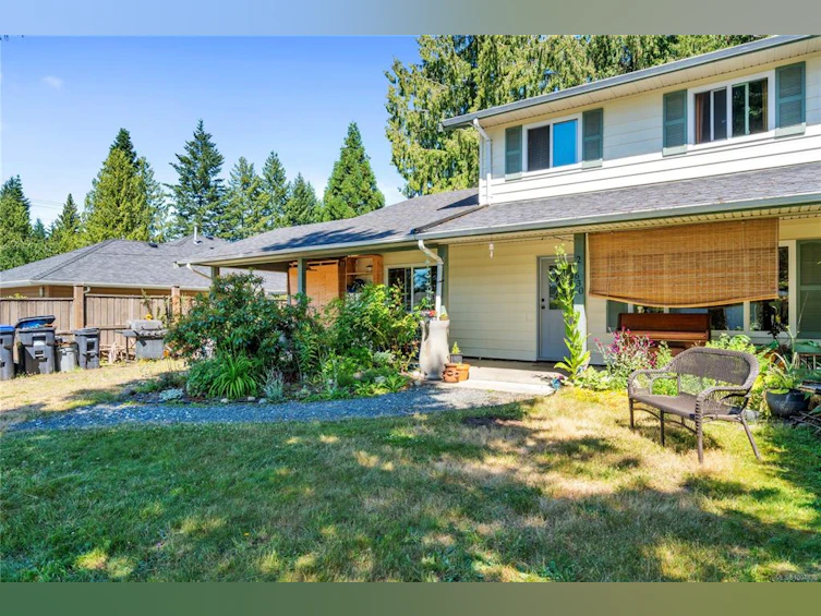2-630 Maple Street, Qualicum Beach, BC, V9K 1J3 - 40