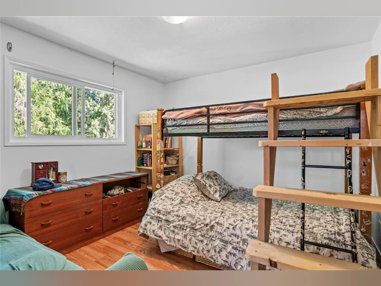 2-630 Maple Street, Qualicum Beach, BC, V9K 1J3 - 18