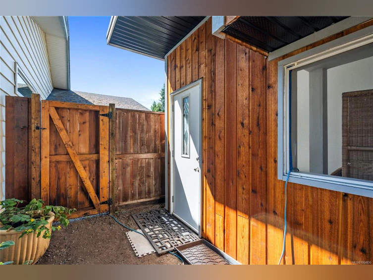 2-630 Maple Street, Qualicum Beach, BC, V9K 1J3 - 48