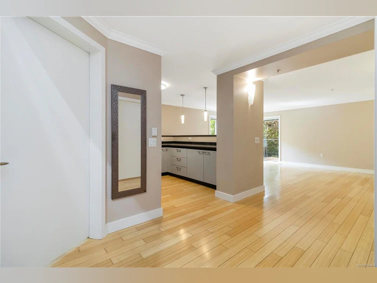 205-356 E Gorge Road, Victoria, BC, V8T 2W2 - 3