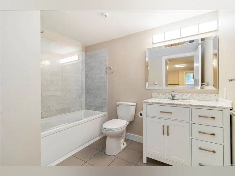 205-356 E Gorge Road, Victoria, BC, V8T 2W2 - 10
