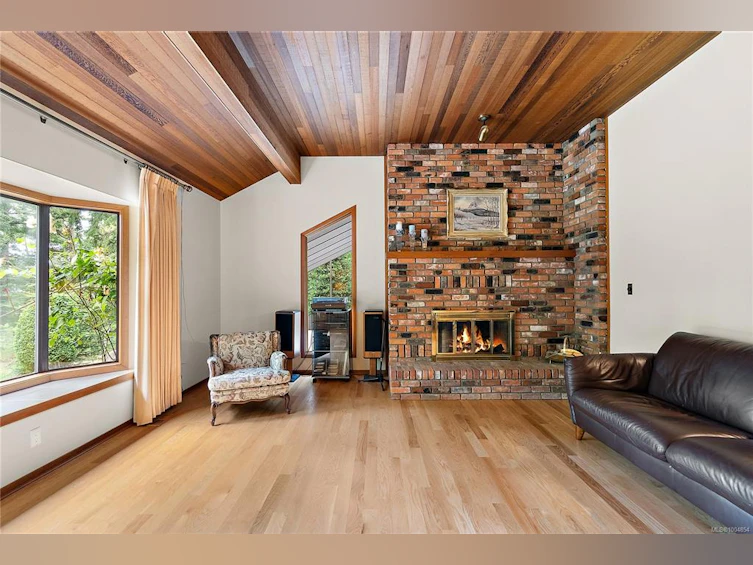 2268 Tryon Road, North Saanich, BC, V8L 5H7 - 10