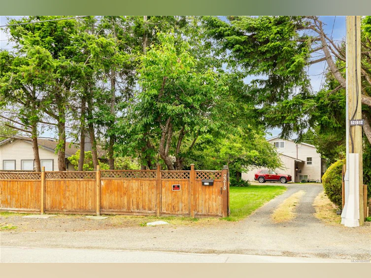 2218 Dalton Road, Campbell River, BC, V9W 1H6 - 3