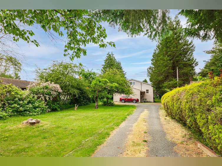 2218 Dalton Road, Campbell River, BC, V9W 1H6 - 4