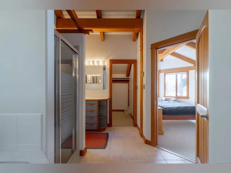 1027&1033 West Road, Quadra Island, BC, V0P 1N0 - 27