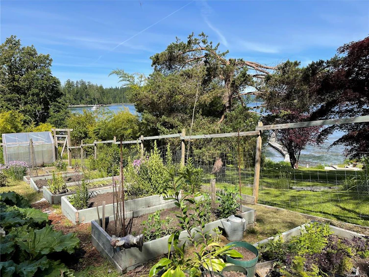 1027&1033 West Road, Quadra Island, BC, V0P 1N0 - 55