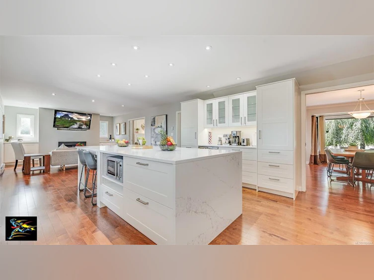 4405 Strom Ness Place, Saanich, BC, V8Z 6S7 - 10