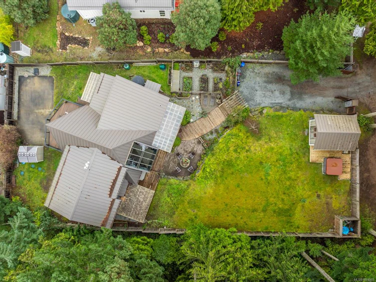 868 W Chichester Road, Gabriola Island, BC, V0R 1X1 - 2