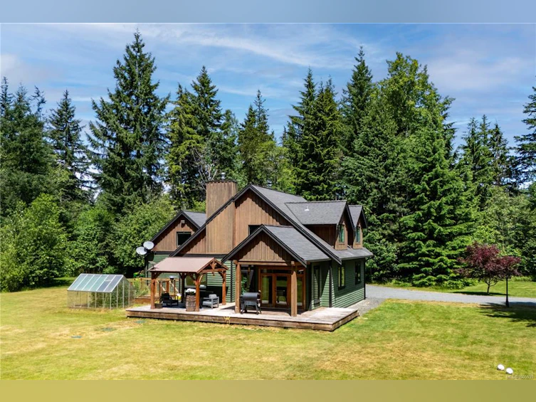 3815 Woodland Drive, Campbell River, BC, V9H 1B1 - 3