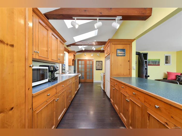 513 Cedar Hill Road, Mayne Island, BC, V0N 2J1 - 10