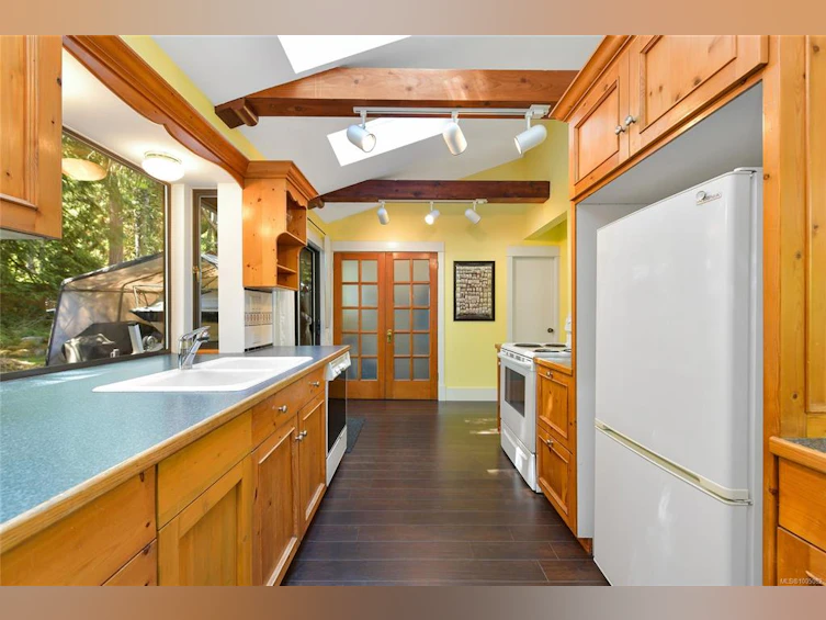 513 Cedar Hill Road, Mayne Island, BC, V0N 2J1 - 11
