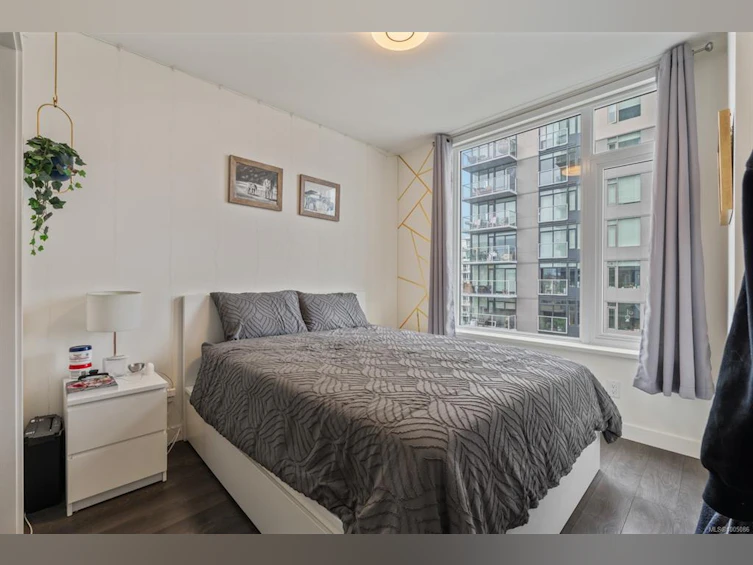 1105-848 Yates Street, Victoria, BC, V8V 3M8 - 11