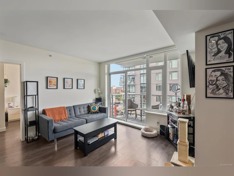 1105-848 Yates Street, Victoria, BC, V8V 3M8 - 3