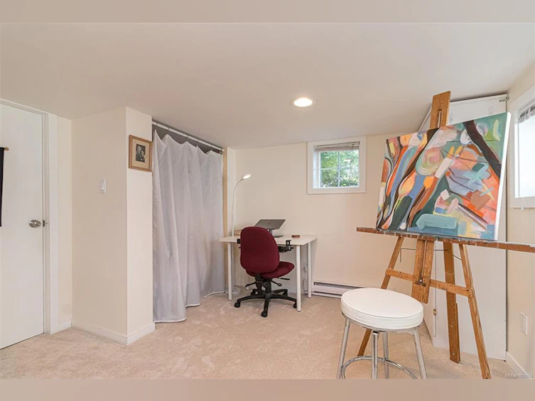 1441 Edgeware Road, Victoria, BC, V8T 2J4 - 37