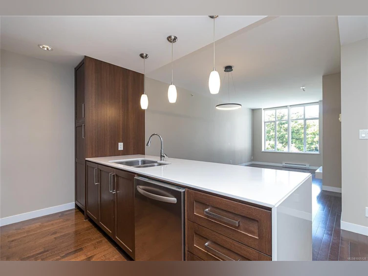215-999 Burdett Avenue, Victoria, BC, V8V 3G7 - 13