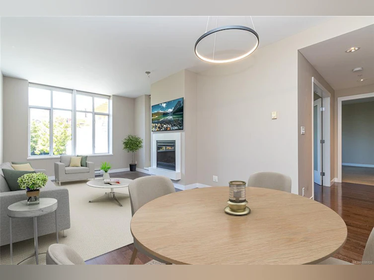 215-999 Burdett Avenue, Victoria, BC, V8V 3G7 - 11