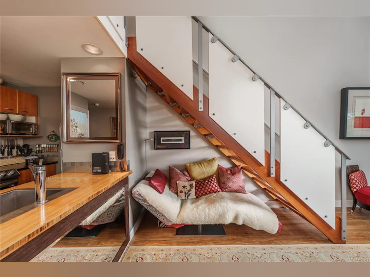 305-555 Chatham Street, Victoria, BC, V8T 1E1 - 3