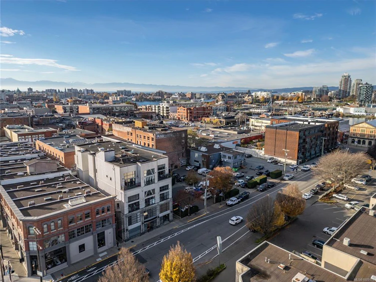 305-555 Chatham Street, Victoria, BC, V8T 1E1 - 16