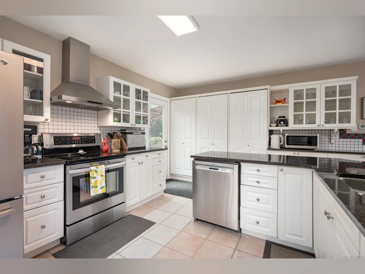 5665 Turner Road, Nanaimo, BC, V9T 5N8 - 8