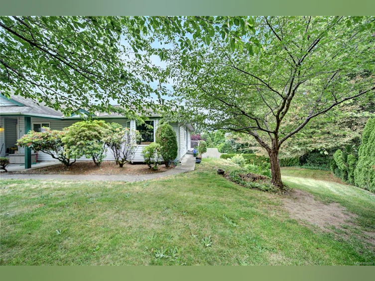 1-259 Craig Street, Nanaimo, BC, V9R 3V5