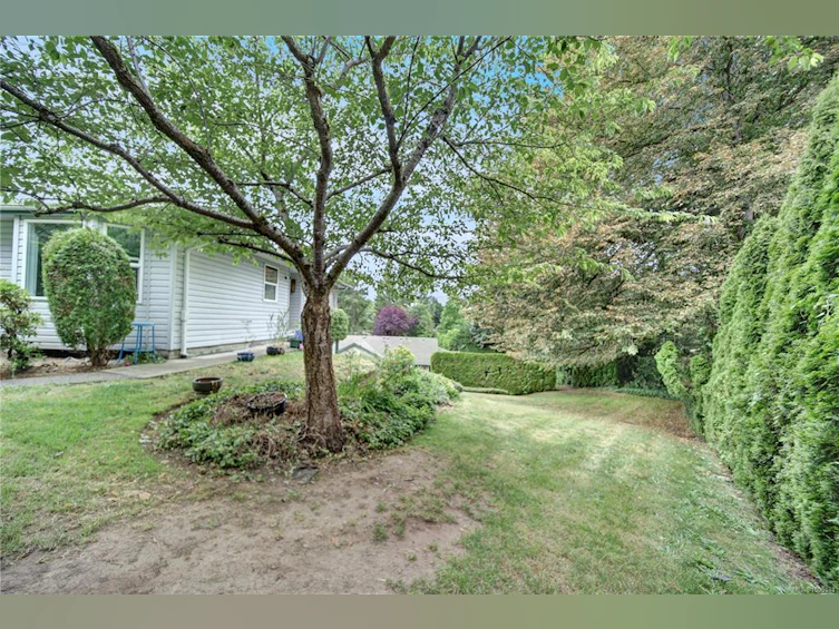 1-259 Craig Street, Nanaimo, BC, V9R 3V5 - 2