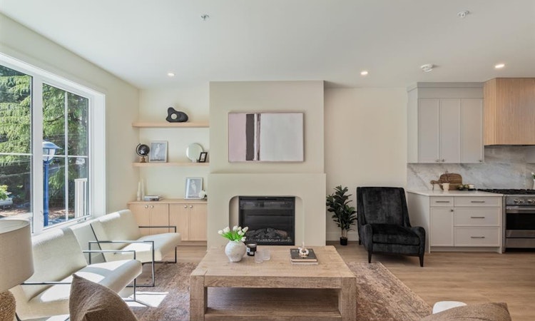 6-2770 Vantilburg Crescent