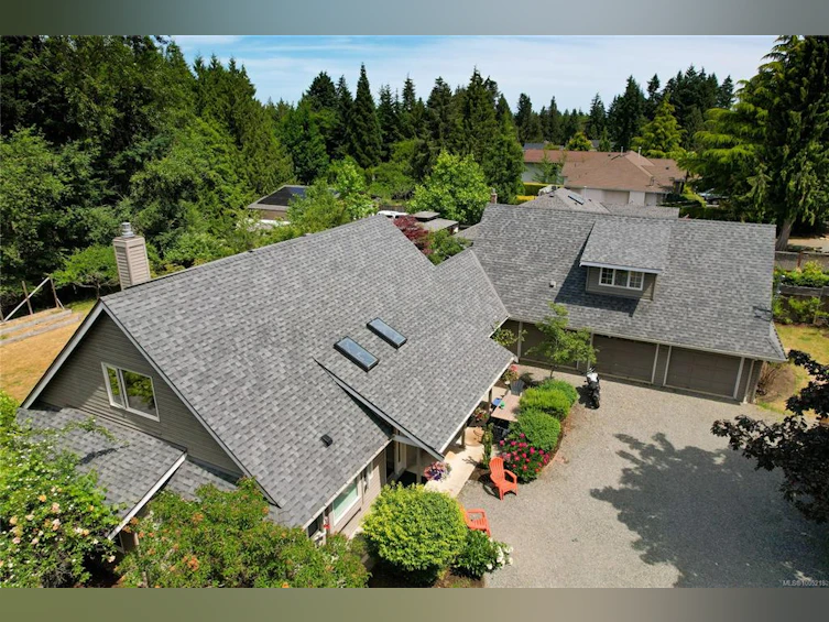 455 W First Avenue, Qualicum Beach, BC, V9K 1J8 - 63