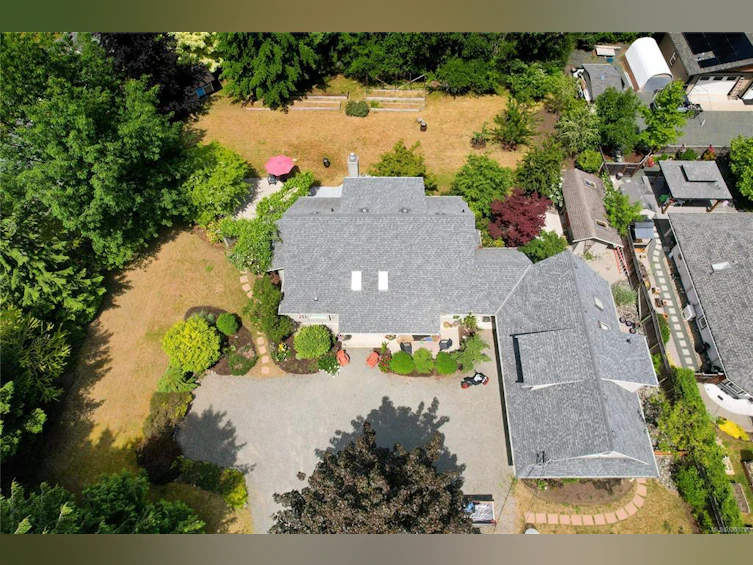 455 W First Avenue, Qualicum Beach, BC, V9K 1J8 - 58