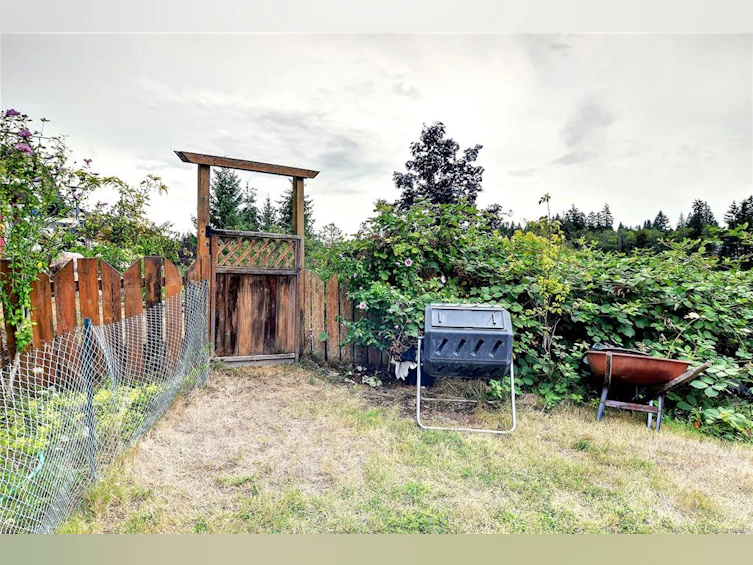 4837 Fairbrook Crescent, Nanaimo, BC, V9T 6M6 - 32