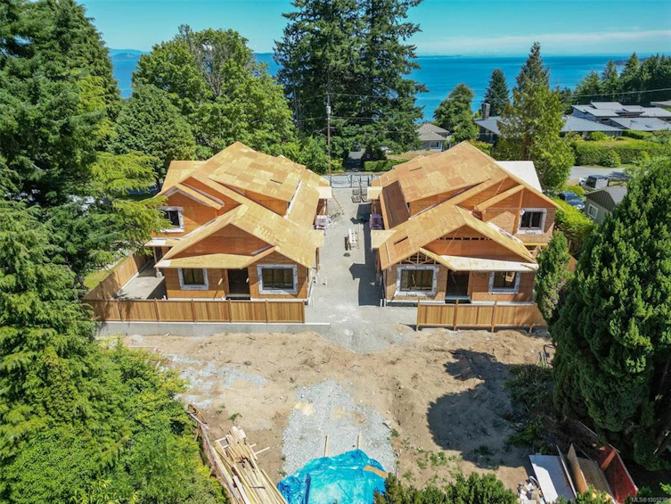 2-5032 Wesley Road, Saanich, BC, V8Y 1Z4 - 2