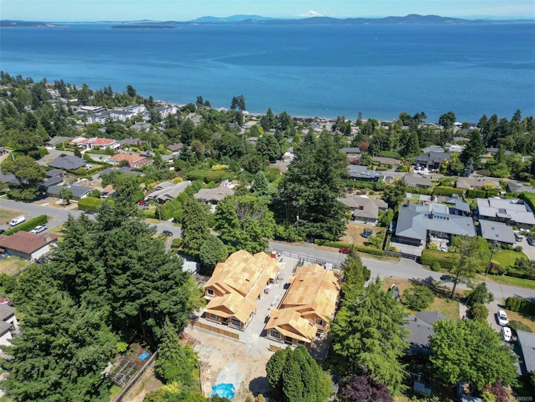 2-5032 Wesley Road, Saanich, BC, V8Y 1Z4 - 18