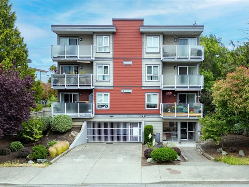 203 - 2515 Dowler Place, Victoria BC V8T 4H7