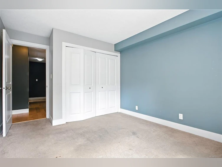 203-2515 Dowler Place, Victoria, BC, V8T 4H7 - 19