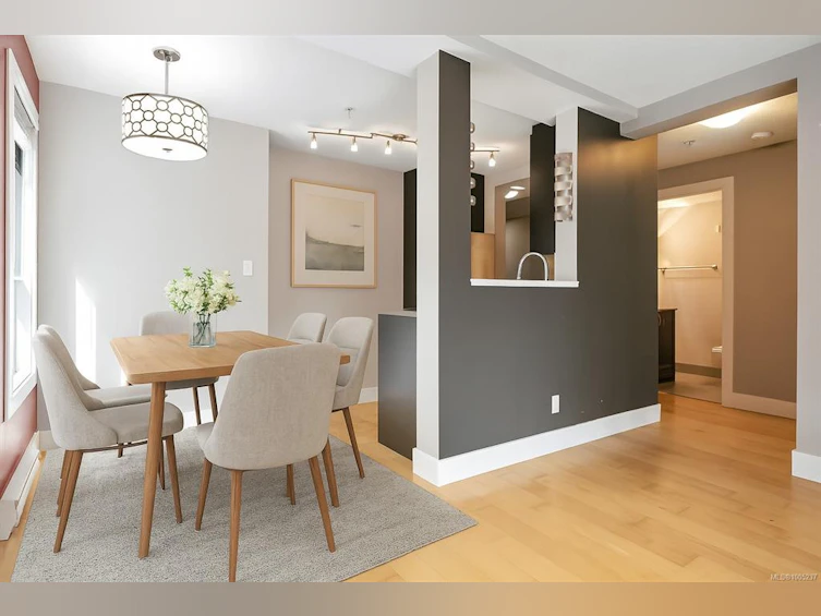 203-2515 Dowler Place, Victoria, BC, V8T 4H7 - 8