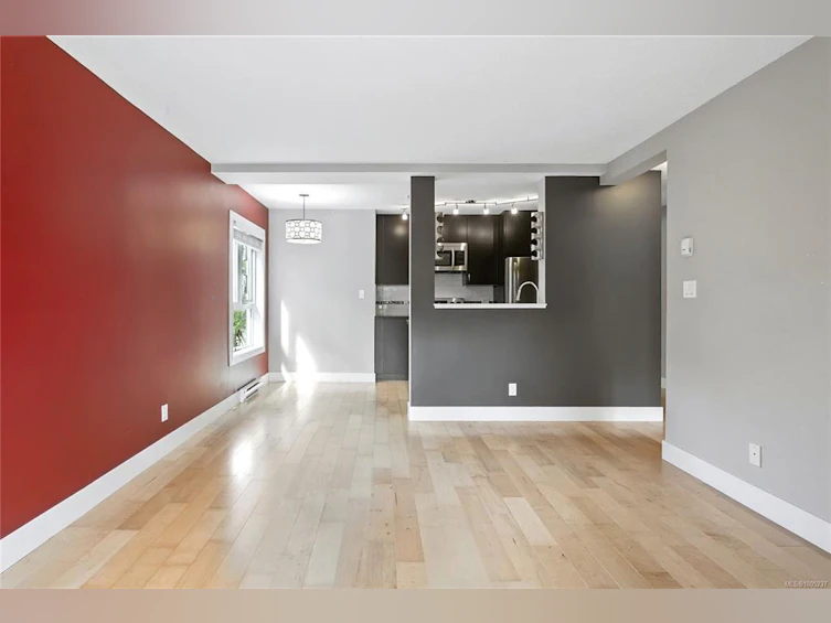 203-2515 Dowler Place, Victoria, BC, V8T 4H7 - 10