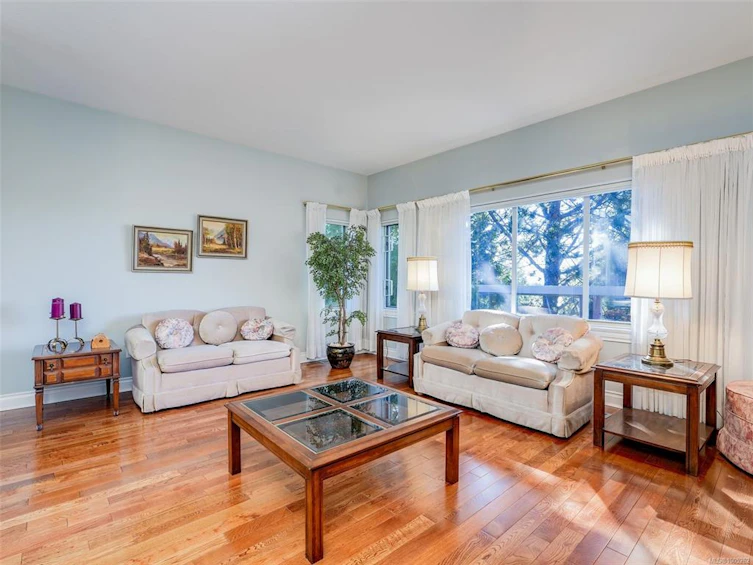 43-530 Marsett Place, Saanich, BC, V8Z 7J2 - 3
