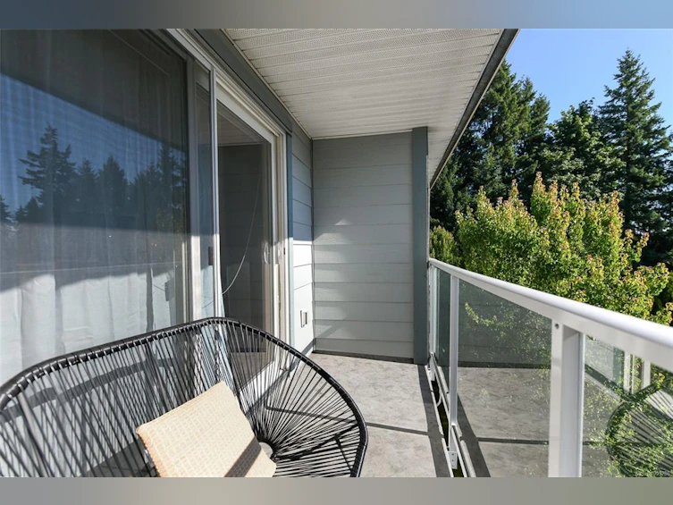 305-840 Shamrock Place, Comox, BC, V9M 4G4 - 8