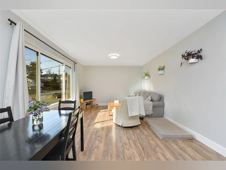 2589 Wentwich Road, Langford, BC, V9B 3N5 - 4