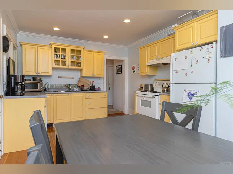 129 Linden Avenue, Victoria, BC, V8V 4E2 - 5