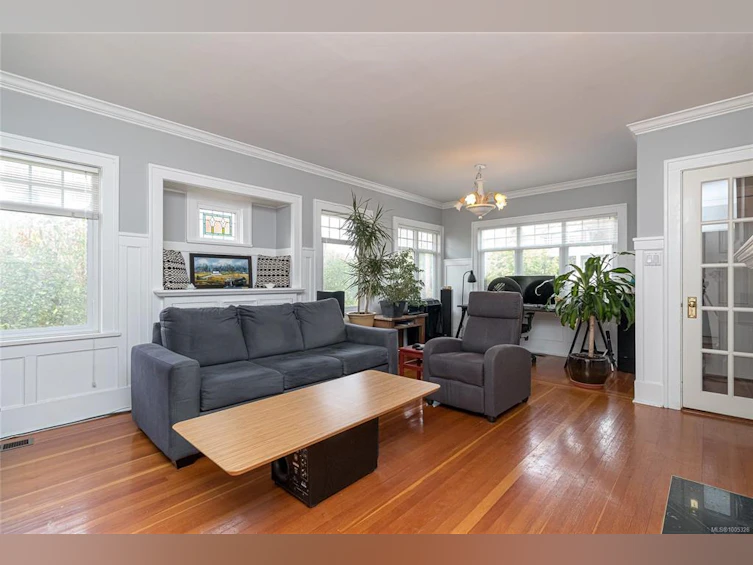 129 Linden Avenue, Victoria, BC, V8V 4E2 - 8