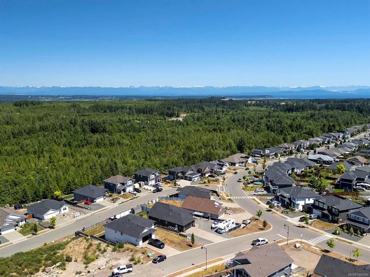 2415 Beaumont Crescent, Cumberland, BC, V0R 1S0 - 55