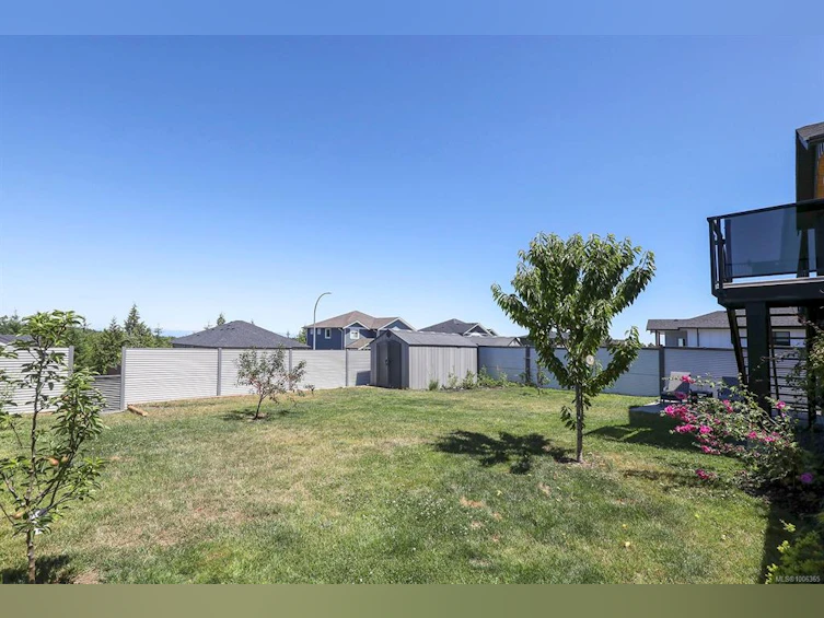 2415 Beaumont Crescent, Cumberland, BC, V0R 1S0 - 45