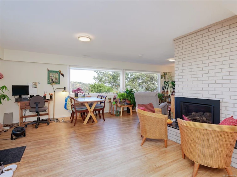 1472 Banff Place, Saanich, BC, V8P 2E8 - 14